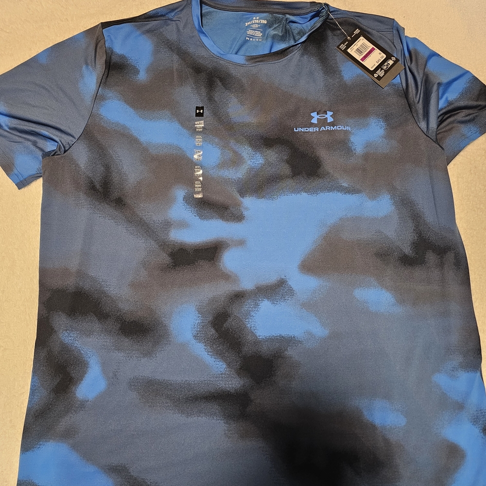 Under Armour Men's Black and Blue Camo Tee